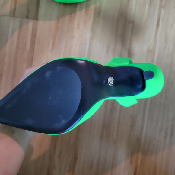 Zara neon green sling back heels - Picture 4 of 4